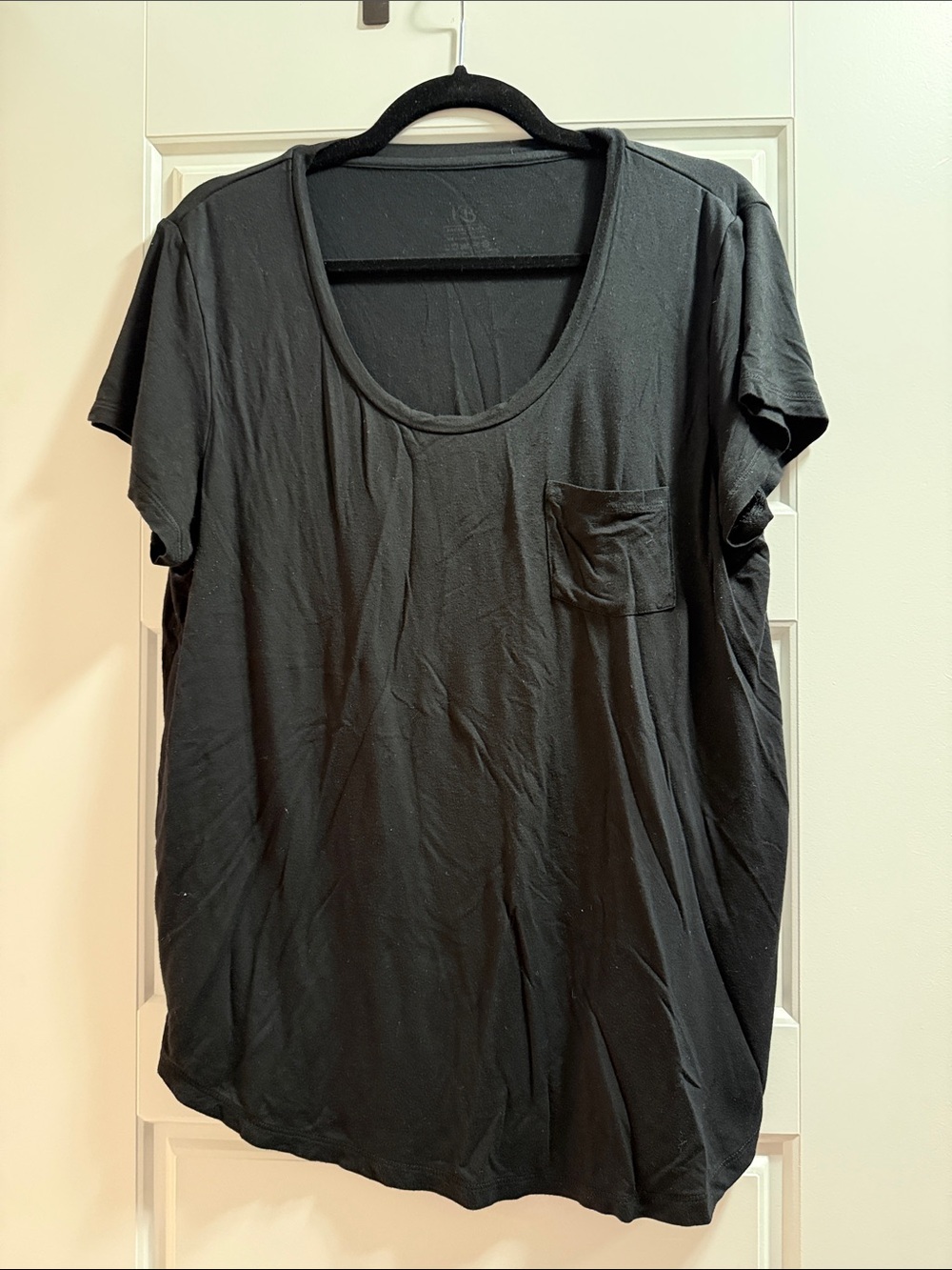 Kindred Bravely Black Scoop Neck Pocket Tee